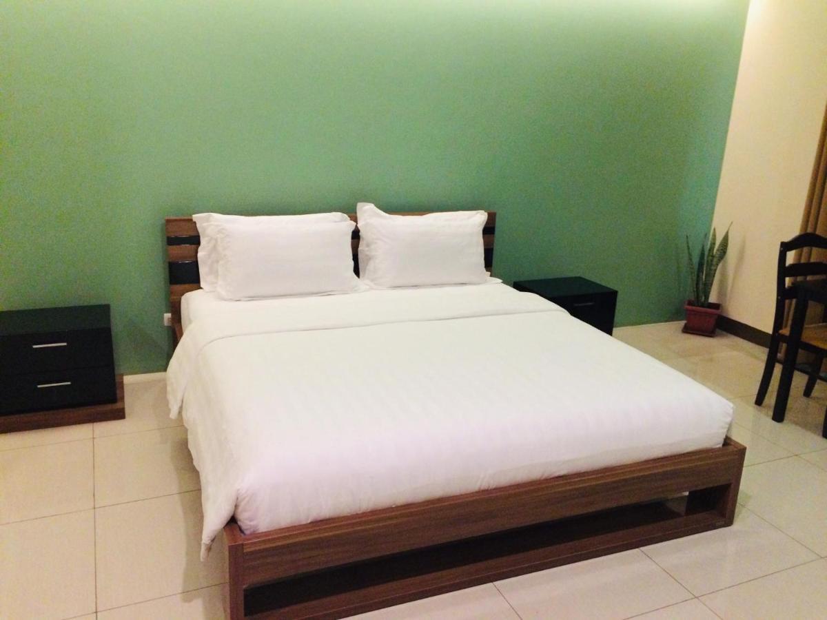 Ybc Grand Hotel Olongapo Extérieur photo