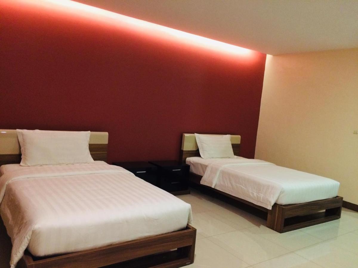 Ybc Grand Hotel Olongapo Extérieur photo