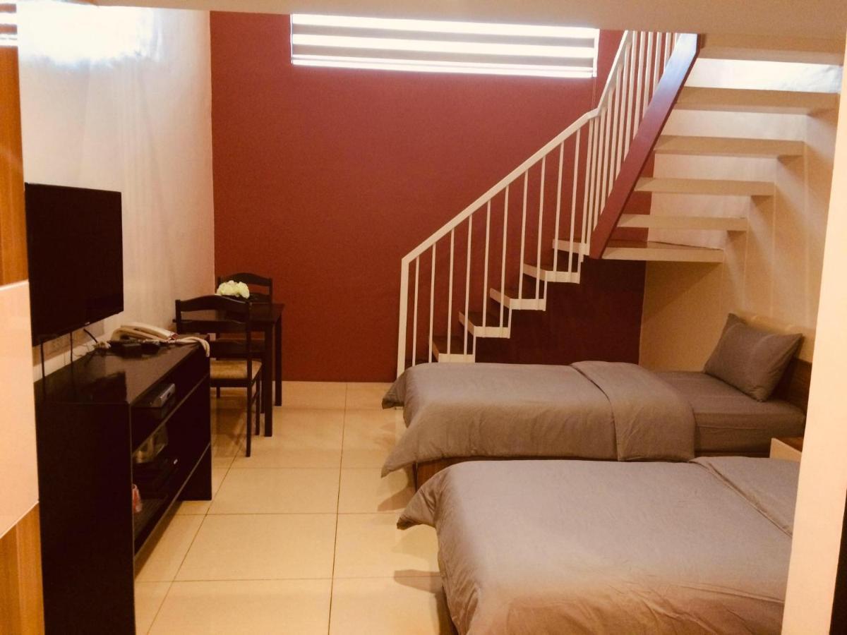 Ybc Grand Hotel Olongapo Extérieur photo