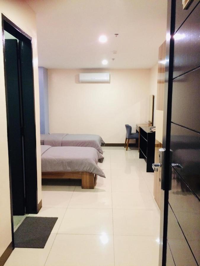 Ybc Grand Hotel Olongapo Extérieur photo