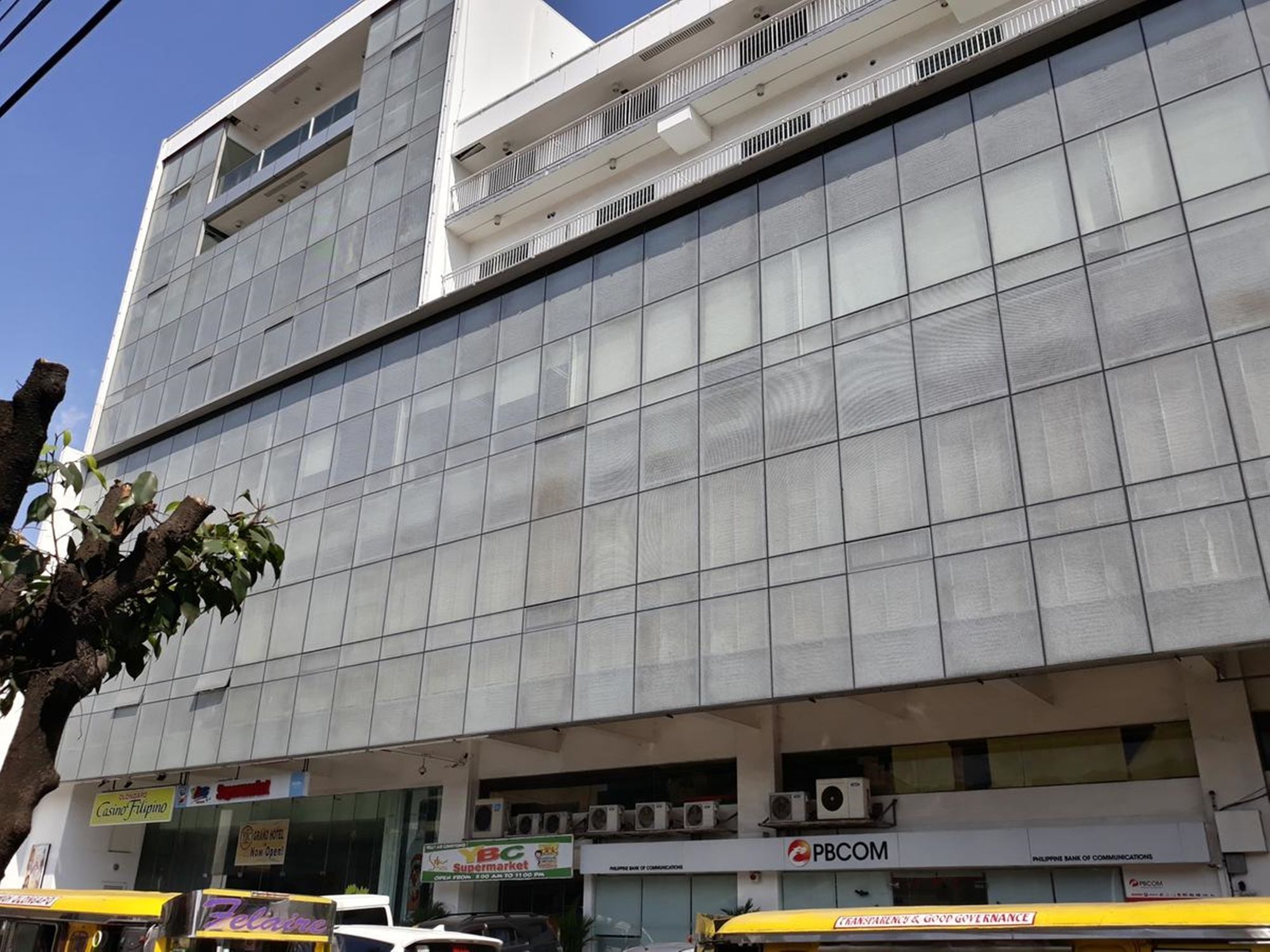 Ybc Grand Hotel Olongapo Extérieur photo